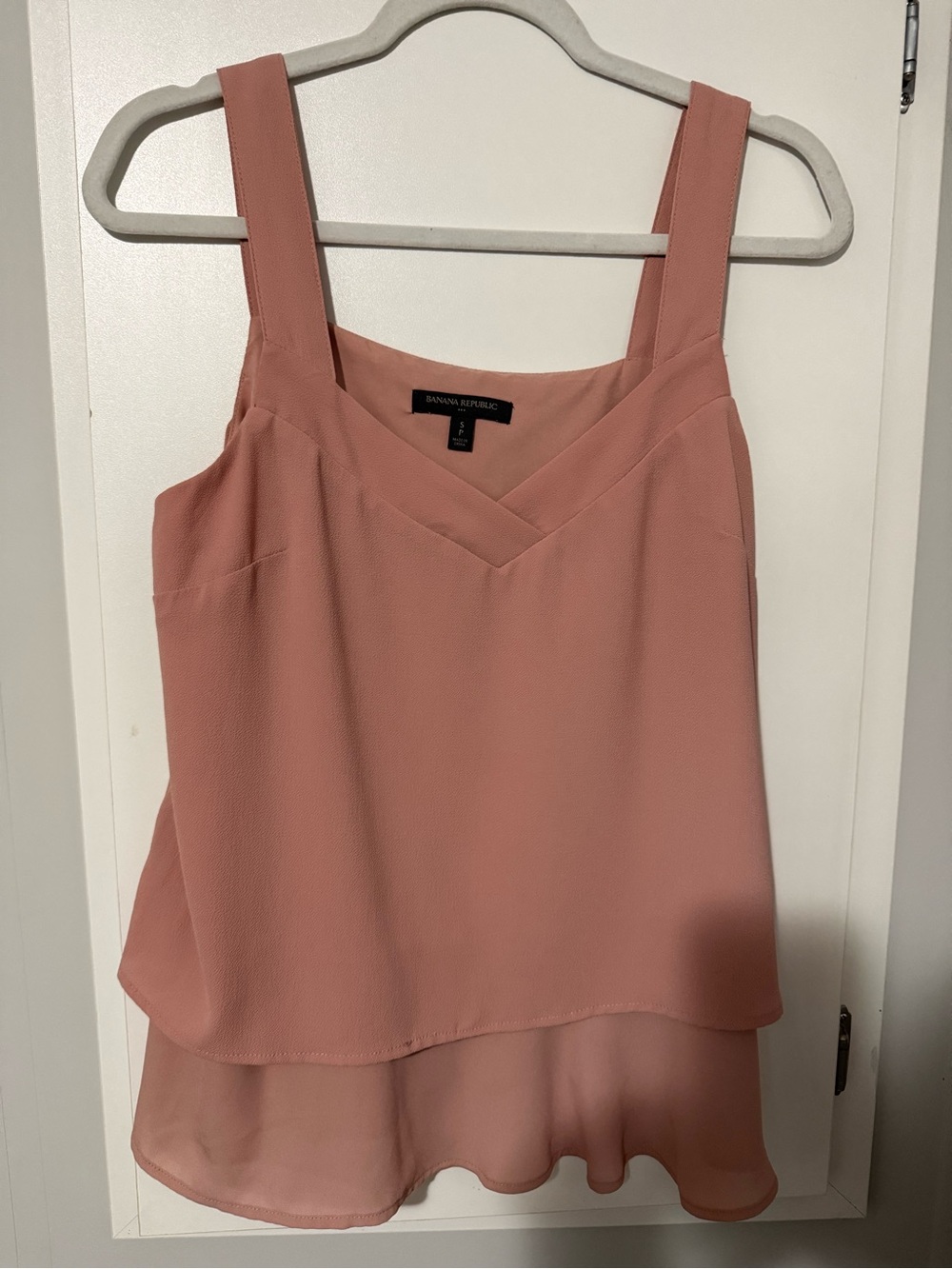 97. Banana Republic Rose Blush Layered V-Neck Camisole Small